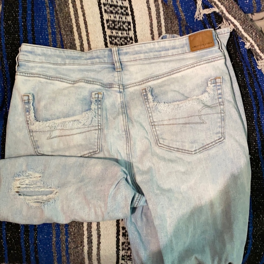American eagle ripped mom jeans